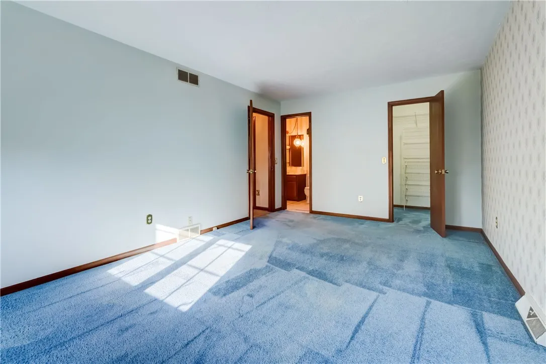 42 Sherwood Drive, Clarkson, New York 14420, Clarkson, New York 14420, 4 Bedrooms Bedrooms, 9 Rooms Rooms,2 BathroomsBathrooms,Residential,For Sale,42 Sherwood Drive, Clarkson, New York 14420,0,R1626834