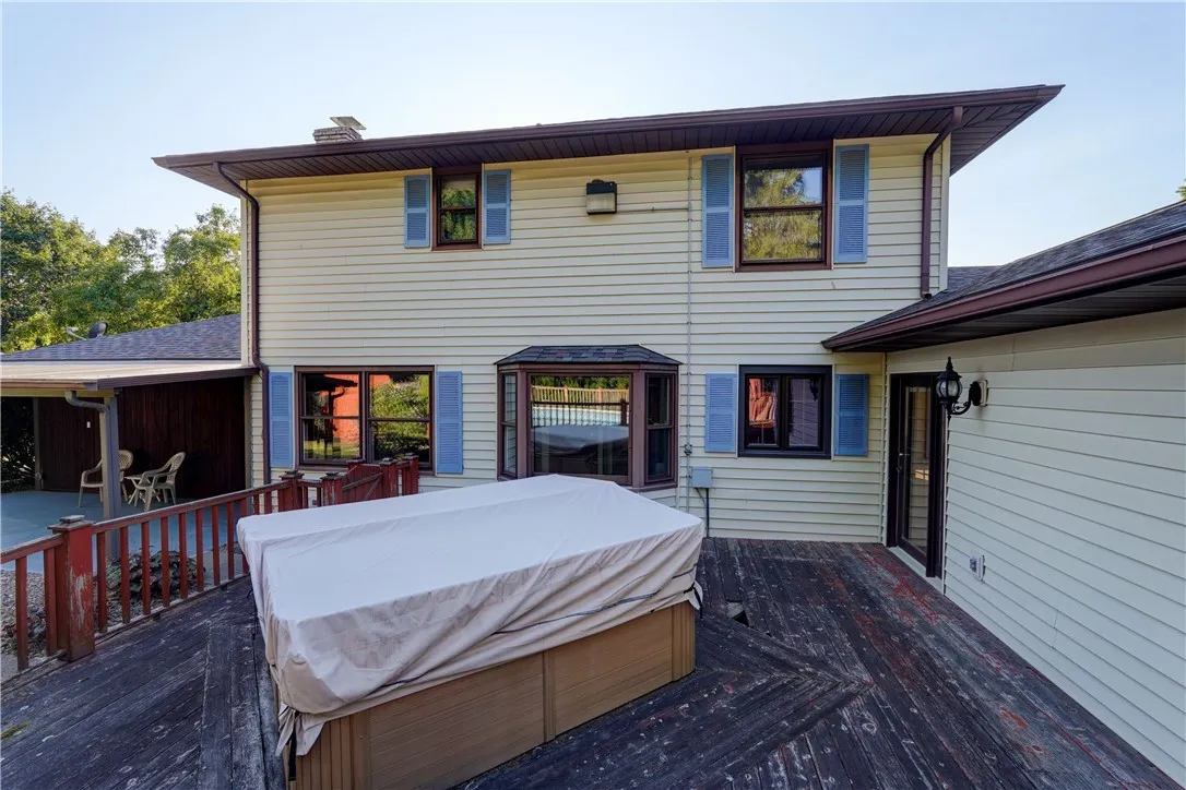 42 Sherwood Drive, Clarkson, New York 14420, Clarkson, New York 14420, 4 Bedrooms Bedrooms, 9 Rooms Rooms,2 BathroomsBathrooms,Residential,For Sale,42 Sherwood Drive, Clarkson, New York 14420,0,R1626834