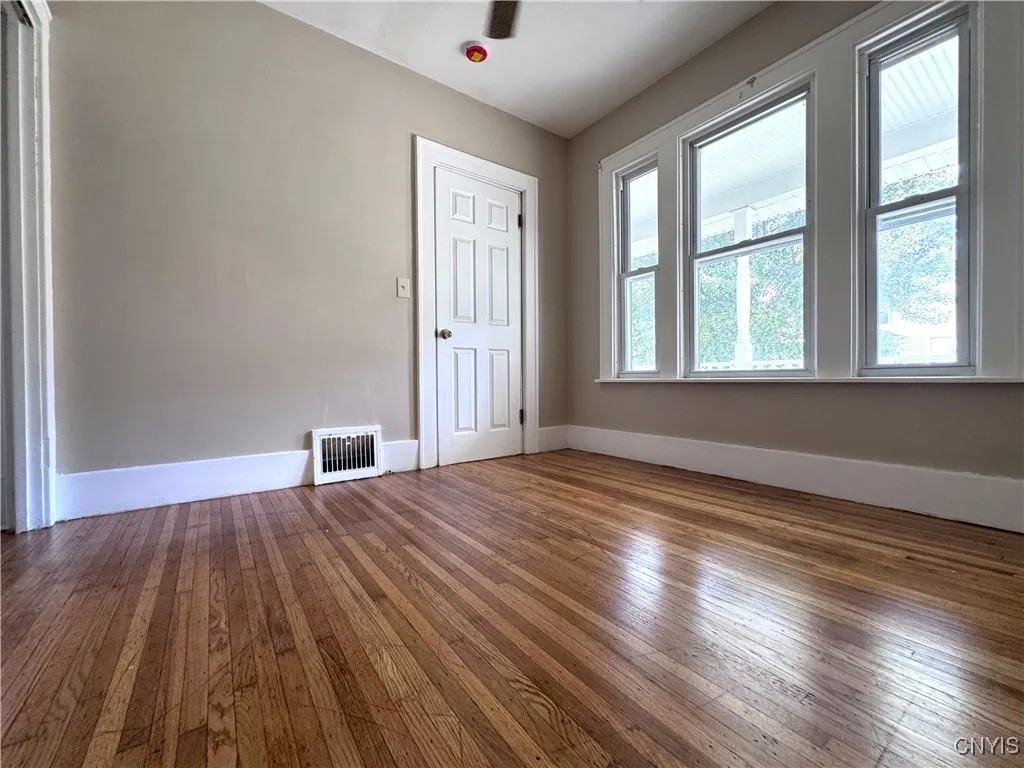 1202 Kellogg Avenue, Utica, New York 13502, Utica, New York 13502, 4 Bedrooms Bedrooms, 10 Rooms Rooms,1 BathroomBathrooms,Residential,Closed,1202 Kellogg Avenue, Utica, New York 13502,0,S1627697