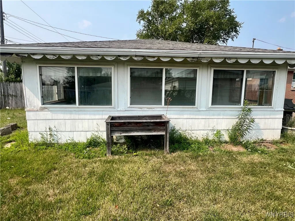 124 Carmen Road, Amherst, New York 14226, Amherst, New York 14226, 2 Bedrooms Bedrooms, 6 Rooms Rooms,1 BathroomBathrooms,Residential,Closed,124 Carmen Road, Amherst, New York 14226,0,B1625857