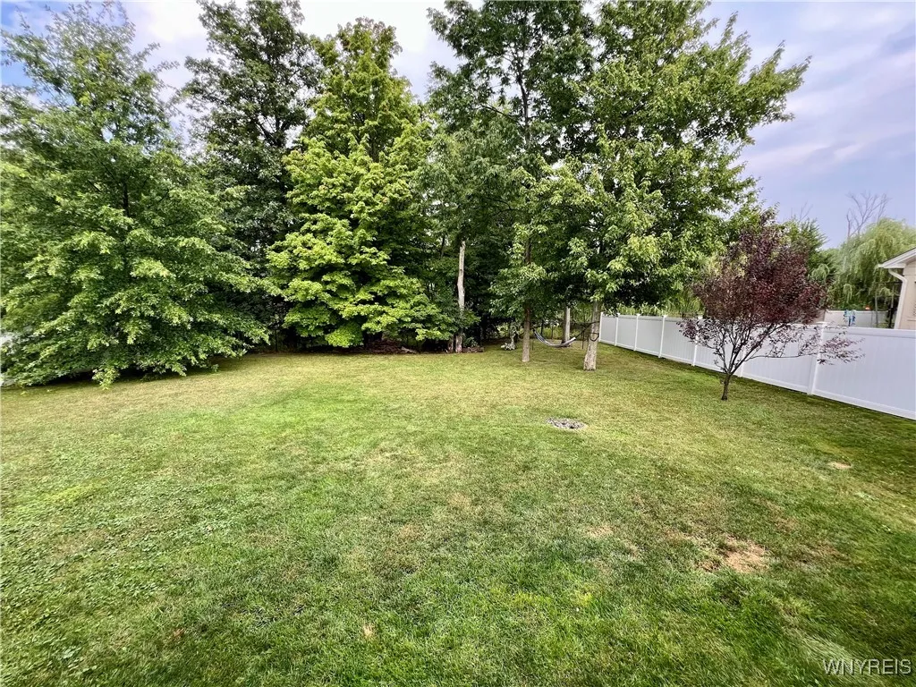 59 Chancellor Lane, West Seneca, New York 14224, West Seneca, New York 14224, 4 Bedrooms Bedrooms, 8 Rooms Rooms,2 BathroomsBathrooms,Residential,For Sale,59 Chancellor Lane, West Seneca, New York 14224,B1625859