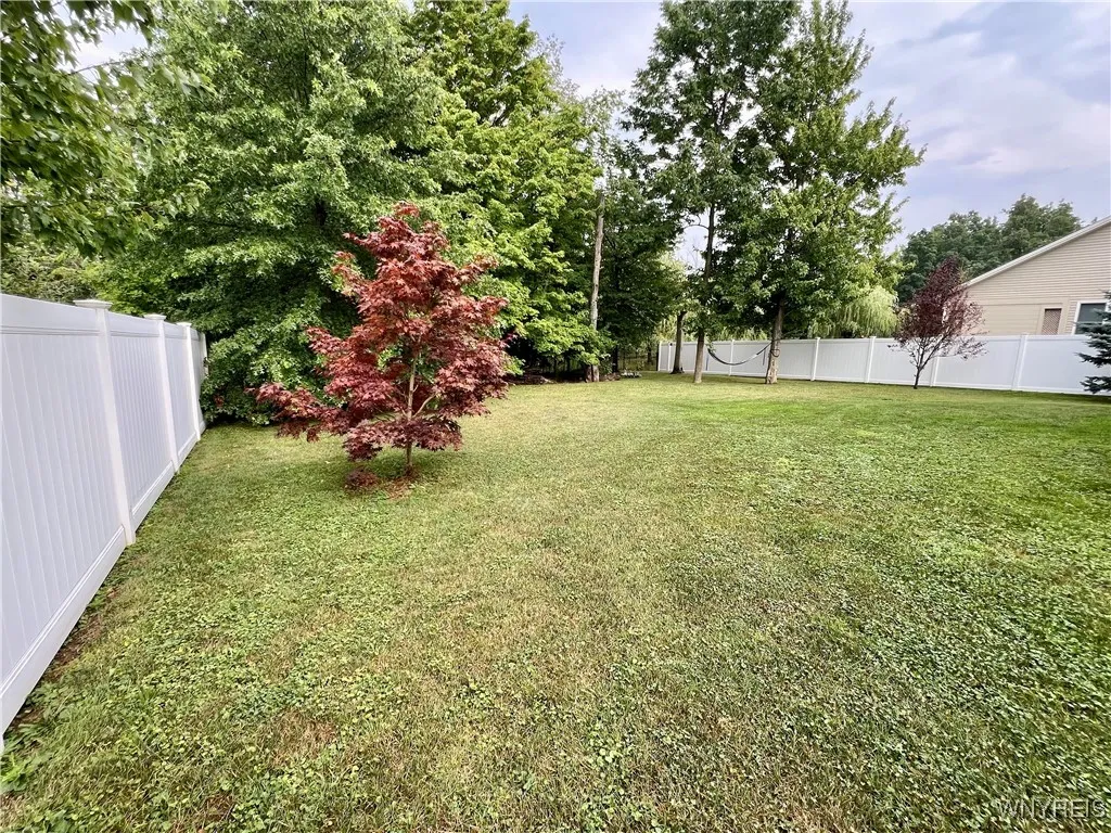 59 Chancellor Lane, West Seneca, New York 14224, West Seneca, New York 14224, 4 Bedrooms Bedrooms, 8 Rooms Rooms,2 BathroomsBathrooms,Residential,For Sale,59 Chancellor Lane, West Seneca, New York 14224,B1625859