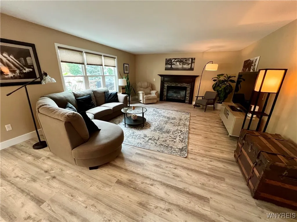 59 Chancellor Lane, West Seneca, New York 14224, West Seneca, New York 14224, 4 Bedrooms Bedrooms, 8 Rooms Rooms,2 BathroomsBathrooms,Residential,For Sale,59 Chancellor Lane, West Seneca, New York 14224,B1625859