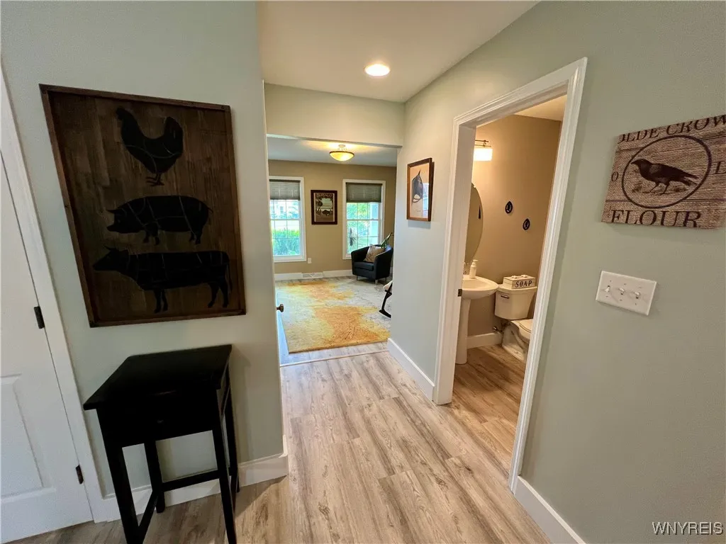 59 Chancellor Lane, West Seneca, New York 14224, West Seneca, New York 14224, 4 Bedrooms Bedrooms, 8 Rooms Rooms,2 BathroomsBathrooms,Residential,For Sale,59 Chancellor Lane, West Seneca, New York 14224,B1625859