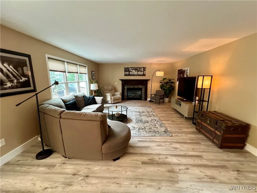 59 Chancellor Lane, West Seneca, New York 14224, West Seneca, New York 14224, 4 Bedrooms Bedrooms, 8 Rooms Rooms,2 BathroomsBathrooms,Residential,For Sale,59 Chancellor Lane, West Seneca, New York 14224,B1625859