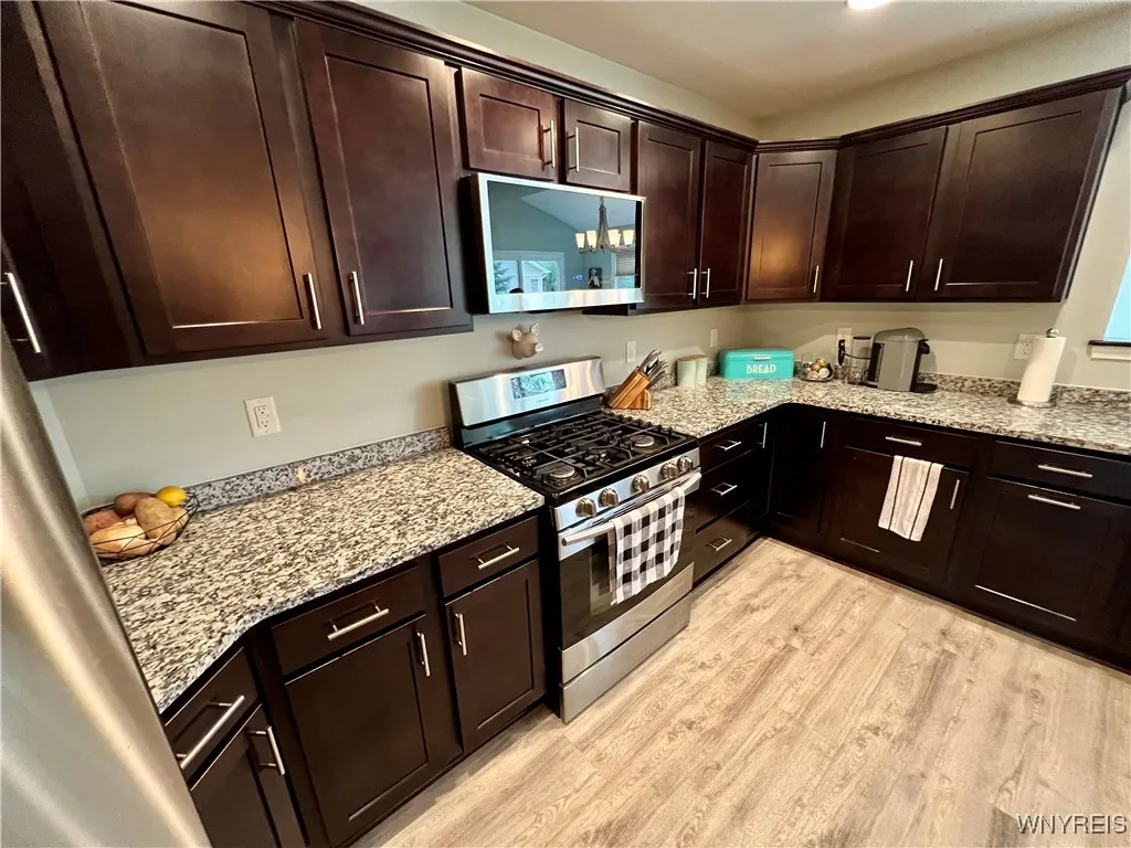 59 Chancellor Lane, West Seneca, New York 14224, West Seneca, New York 14224, 4 Bedrooms Bedrooms, 8 Rooms Rooms,2 BathroomsBathrooms,Residential,For Sale,59 Chancellor Lane, West Seneca, New York 14224,B1625859