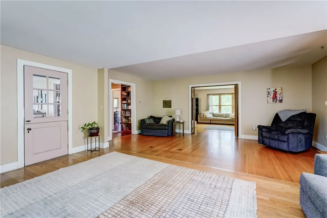 37 York Street, Mendon, New York 14472, Mendon, New York 14472, 4 Bedrooms Bedrooms, 10 Rooms Rooms,3 BathroomsBathrooms,Residential,Closed,37 York Street, Mendon, New York 14472,0,R1624880