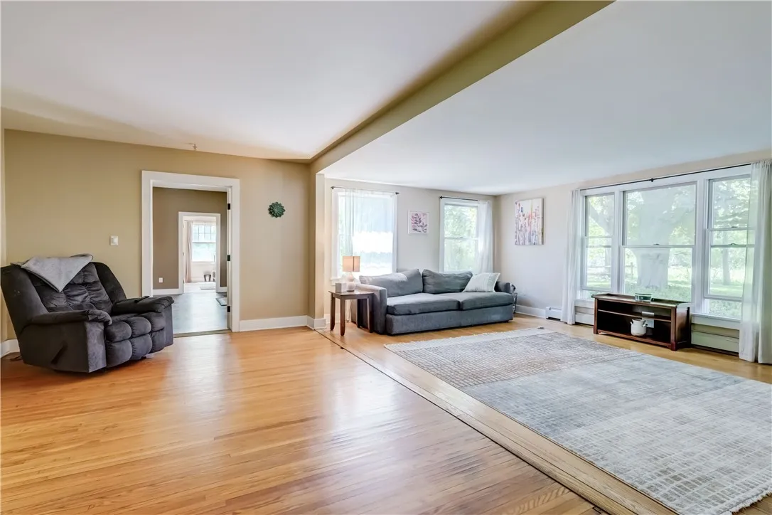 37 York Street, Mendon, New York 14472, Mendon, New York 14472, 4 Bedrooms Bedrooms, 10 Rooms Rooms,3 BathroomsBathrooms,Residential,Closed,37 York Street, Mendon, New York 14472,0,R1624880