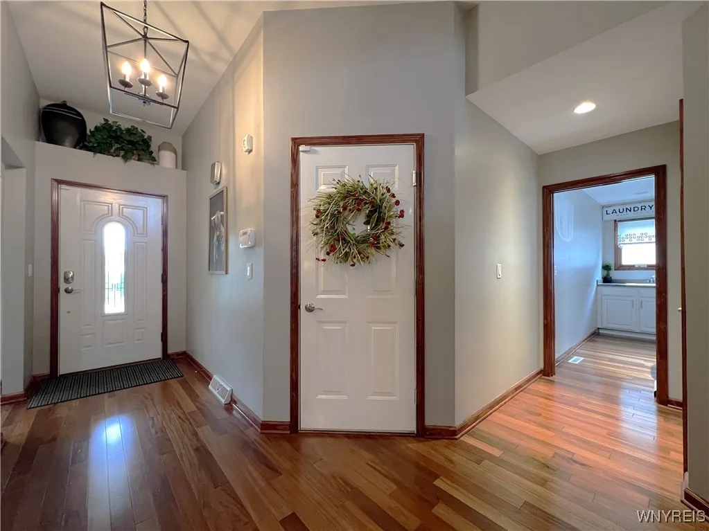 89 Blossom Wood Lane, Cheektowaga, New York 14227, Cheektowaga, New York 14227, 2 Bedrooms Bedrooms, 6 Rooms Rooms,2 BathroomsBathrooms,Residential,Closed,89 Blossom Wood Lane, Cheektowaga, New York 14227,0,B1621924