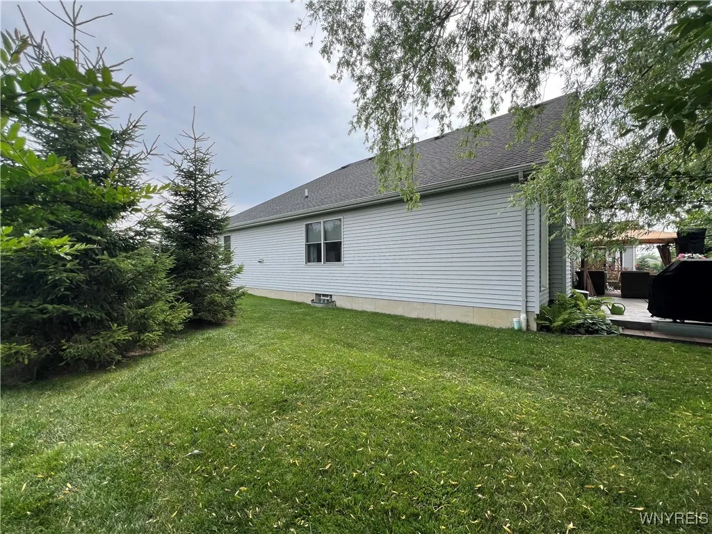 89 Blossom Wood Lane, Cheektowaga, New York 14227, Cheektowaga, New York 14227, 2 Bedrooms Bedrooms, 6 Rooms Rooms,2 BathroomsBathrooms,Residential,Closed,89 Blossom Wood Lane, Cheektowaga, New York 14227,0,B1621924