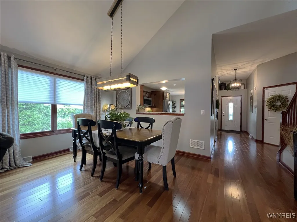 89 Blossom Wood Lane, Cheektowaga, New York 14227, Cheektowaga, New York 14227, 2 Bedrooms Bedrooms, 6 Rooms Rooms,2 BathroomsBathrooms,Residential,Closed,89 Blossom Wood Lane, Cheektowaga, New York 14227,0,B1621924