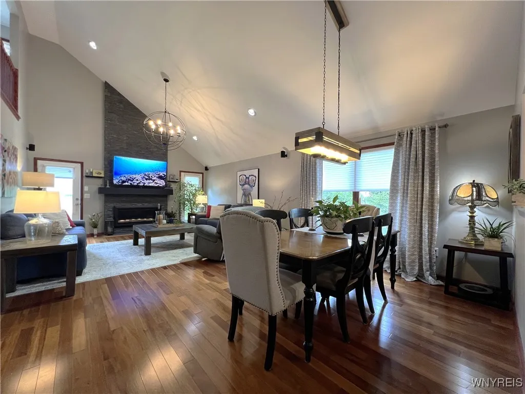 89 Blossom Wood Lane, Cheektowaga, New York 14227, Cheektowaga, New York 14227, 2 Bedrooms Bedrooms, 6 Rooms Rooms,2 BathroomsBathrooms,Residential,Closed,89 Blossom Wood Lane, Cheektowaga, New York 14227,0,B1621924