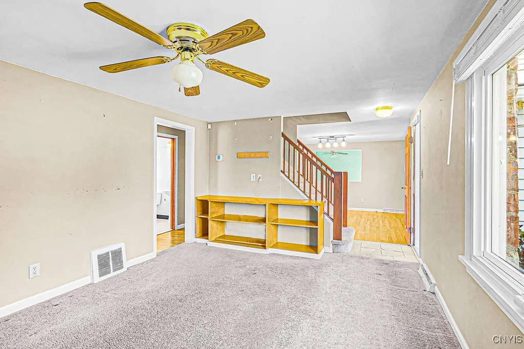 1220 Greenview Drive, Utica, New York 13501, Utica, New York 13501, 4 Bedrooms Bedrooms, 8 Rooms Rooms,2 BathroomsBathrooms,Residential,Closed,1220 Greenview Drive, Utica, New York 13501,0,S1626710