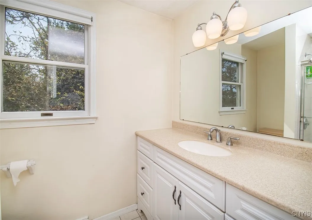 5628 Ridge Road, Cazenovia, New York 13035, Cazenovia, New York 13035, 4 Bedrooms Bedrooms, 8 Rooms Rooms,1 BathroomBathrooms,Residential,Closed,5628 Ridge Road, Cazenovia, New York 13035,0,S1627718