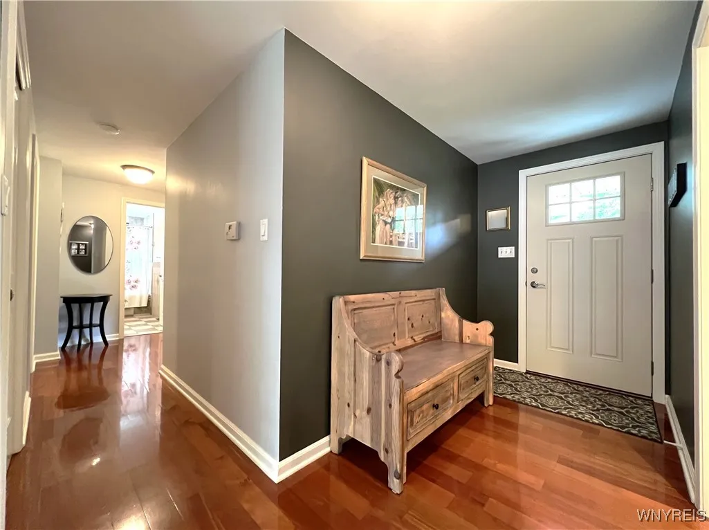 6525 Poplar Hill Lane, Clarence, New York 14051, Clarence, New York 14051, 3 Bedrooms Bedrooms, 8 Rooms Rooms,2 BathroomsBathrooms,Residential,For Sale,6525 Poplar Hill Lane, Clarence, New York 14051,B1621678