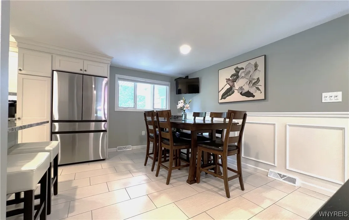 6525 Poplar Hill Lane, Clarence, New York 14051, Clarence, New York 14051, 3 Bedrooms Bedrooms, 8 Rooms Rooms,2 BathroomsBathrooms,Residential,For Sale,6525 Poplar Hill Lane, Clarence, New York 14051,B1621678