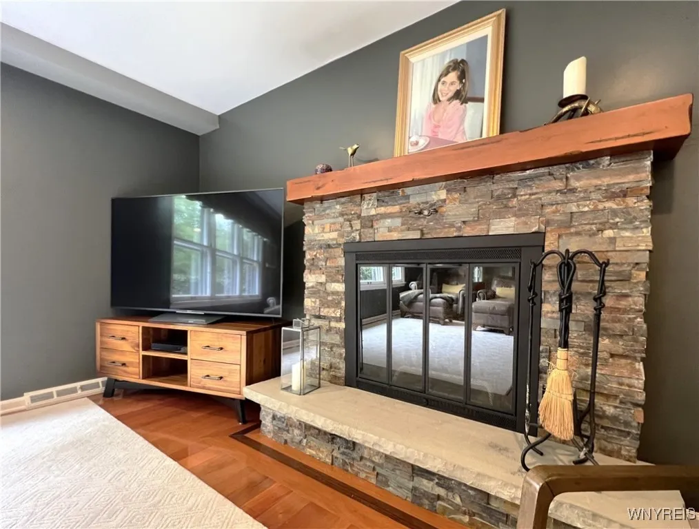 6525 Poplar Hill Lane, Clarence, New York 14051, Clarence, New York 14051, 3 Bedrooms Bedrooms, 8 Rooms Rooms,2 BathroomsBathrooms,Residential,For Sale,6525 Poplar Hill Lane, Clarence, New York 14051,B1621678