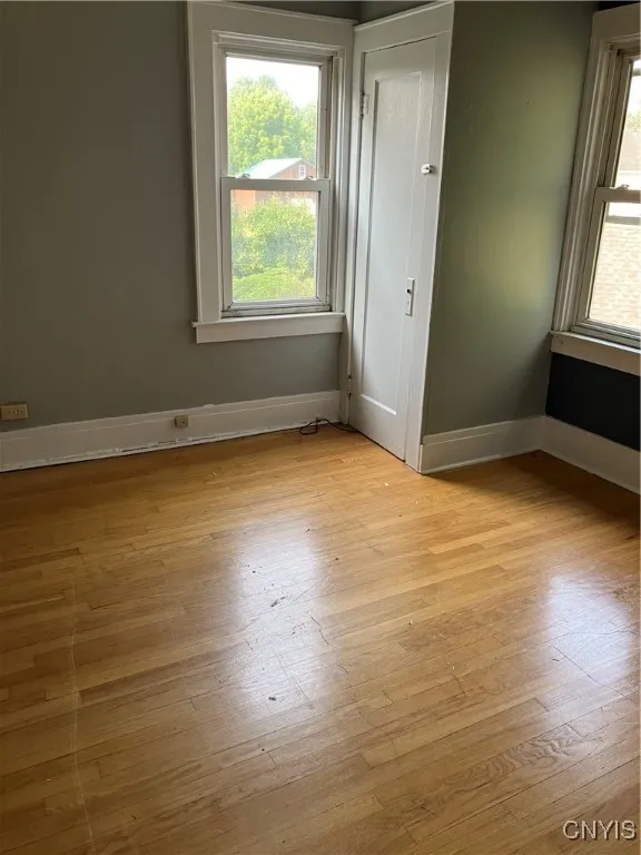 229-31 Osborne Street, Manlius, New York 13116, Manlius, New York 13116, 6 Bedrooms Bedrooms, ,2 BathroomsBathrooms,Residential,Closed,229-31 Osborne Street, Manlius, New York 13116,0,S1622902
