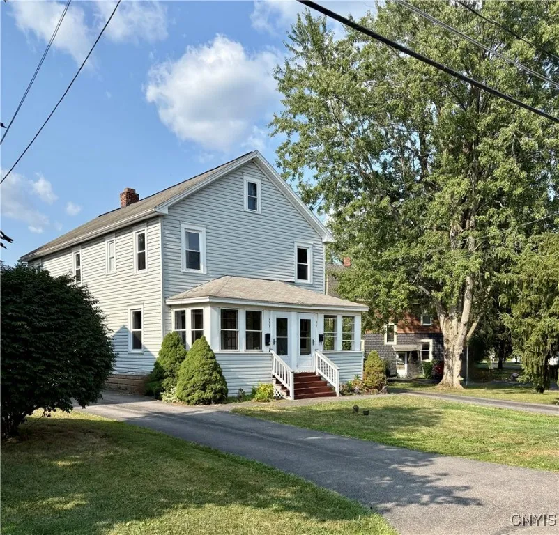 229-31 Osborne Street, Manlius, New York 13116, Manlius, New York 13116, 6 Bedrooms Bedrooms, ,2 BathroomsBathrooms,Residential,Closed,229-31 Osborne Street, Manlius, New York 13116,0,S1622902