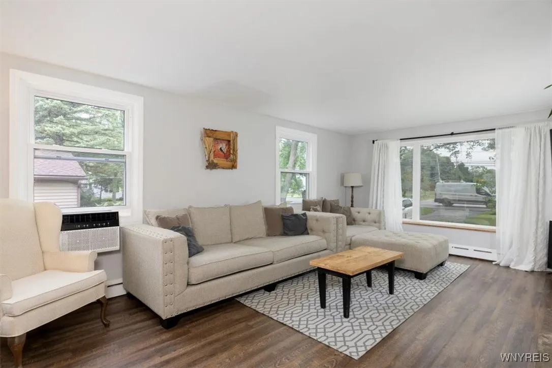 376 Lein Road, West Seneca, New York 14224, West Seneca, New York 14224, 5 Bedrooms Bedrooms, 8 Rooms Rooms,2 BathroomsBathrooms,Residential,For Sale,376 Lein Road, West Seneca, New York 14224,B1627777