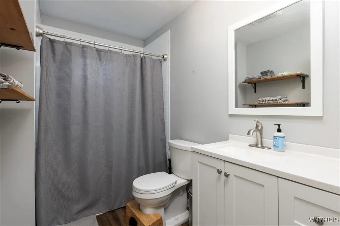 376 Lein Road, West Seneca, New York 14224, West Seneca, New York 14224, 5 Bedrooms Bedrooms, 8 Rooms Rooms,2 BathroomsBathrooms,Residential,For Sale,376 Lein Road, West Seneca, New York 14224,B1627777