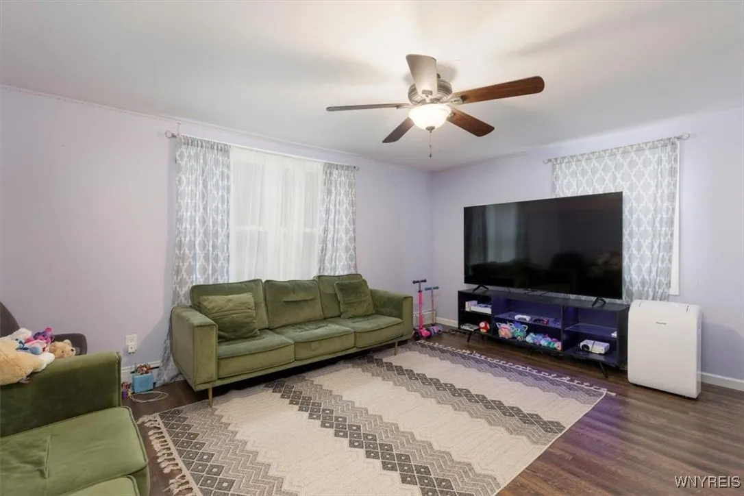 376 Lein Road, West Seneca, New York 14224, West Seneca, New York 14224, 5 Bedrooms Bedrooms, 8 Rooms Rooms,2 BathroomsBathrooms,Residential,For Sale,376 Lein Road, West Seneca, New York 14224,B1627777