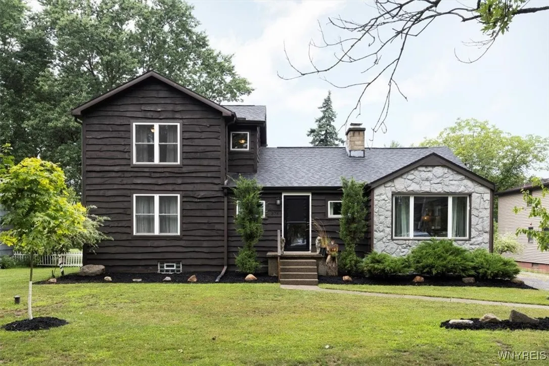 376 Lein Road, West Seneca, New York 14224, West Seneca, New York 14224, 5 Bedrooms Bedrooms, 8 Rooms Rooms,2 BathroomsBathrooms,Residential,For Sale,376 Lein Road, West Seneca, New York 14224,B1627777