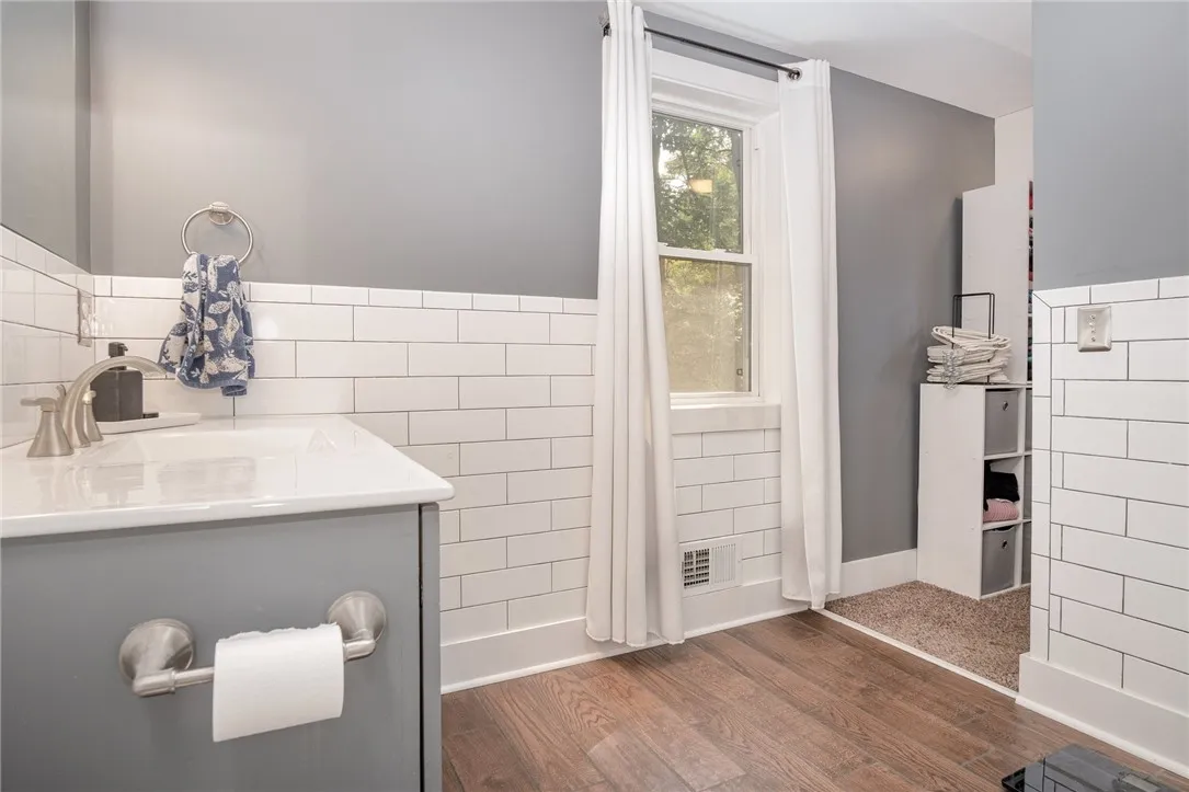 389 Sheldon Road, Mendon, New York 14472, Mendon, New York 14472, 3 Bedrooms Bedrooms, 7 Rooms Rooms,2 BathroomsBathrooms,Residential,Closed,389 Sheldon Road, Mendon, New York 14472,0,R1626841