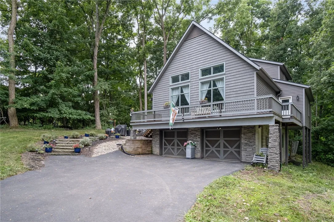 389 Sheldon Road, Mendon, New York 14472, Mendon, New York 14472, 3 Bedrooms Bedrooms, 7 Rooms Rooms,2 BathroomsBathrooms,Residential,Closed,389 Sheldon Road, Mendon, New York 14472,0,R1626841