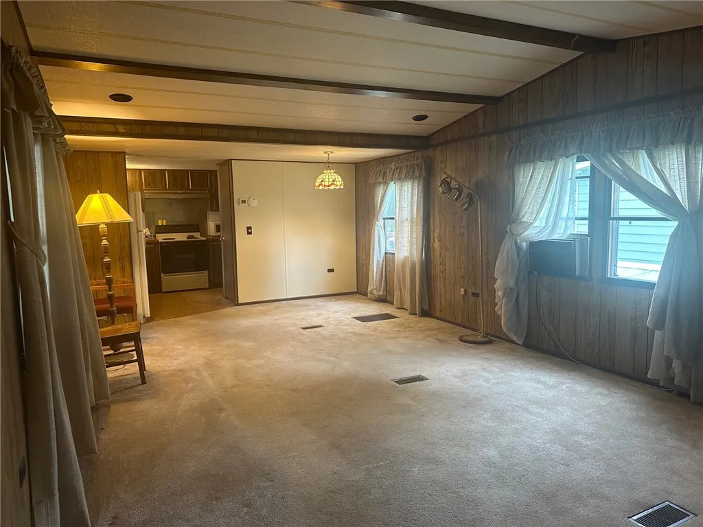 10 Fir Lane, Williamson, New York 14589, Williamson, New York 14589, 2 Bedrooms Bedrooms, 5 Rooms Rooms,2 BathroomsBathrooms,Residential,Closed,10 Fir Lane, Williamson, New York 14589,0,R1627774