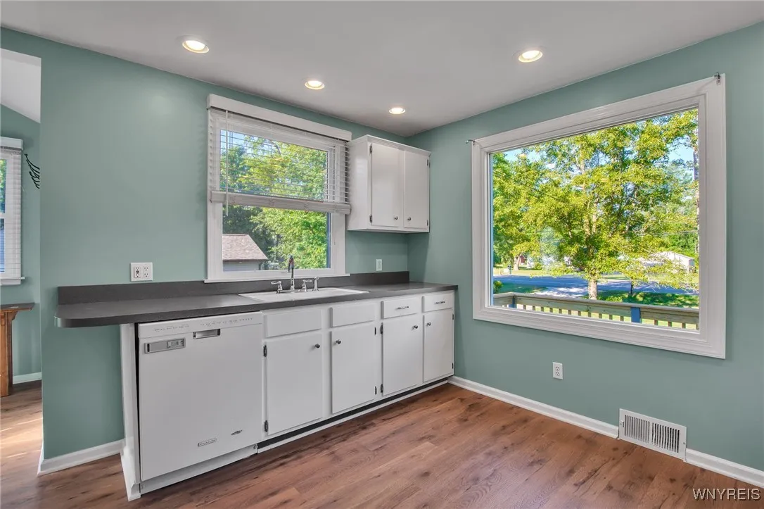 549 Campbell Boulevard, Amherst, New York 14068, Amherst, New York 14068, 3 Bedrooms Bedrooms, 6 Rooms Rooms,1 BathroomBathrooms,Residential,For Sale,549 Campbell Boulevard, Amherst, New York 14068,B1625877