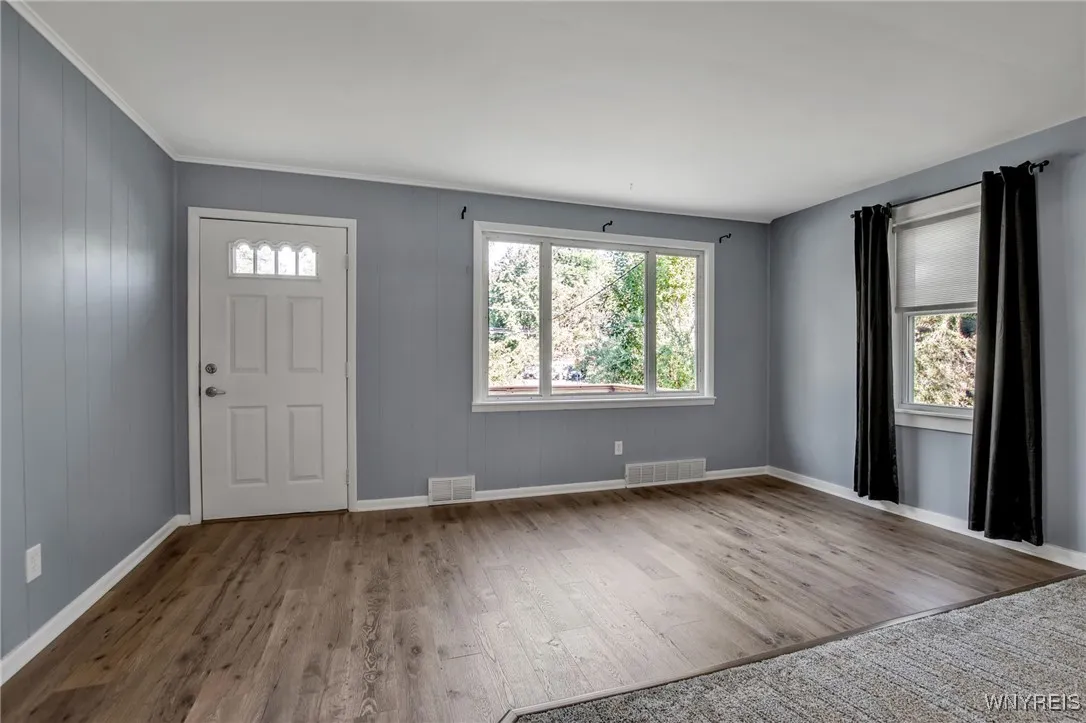 549 Campbell Boulevard, Amherst, New York 14068, Amherst, New York 14068, 3 Bedrooms Bedrooms, 6 Rooms Rooms,1 BathroomBathrooms,Residential,For Sale,549 Campbell Boulevard, Amherst, New York 14068,B1625877