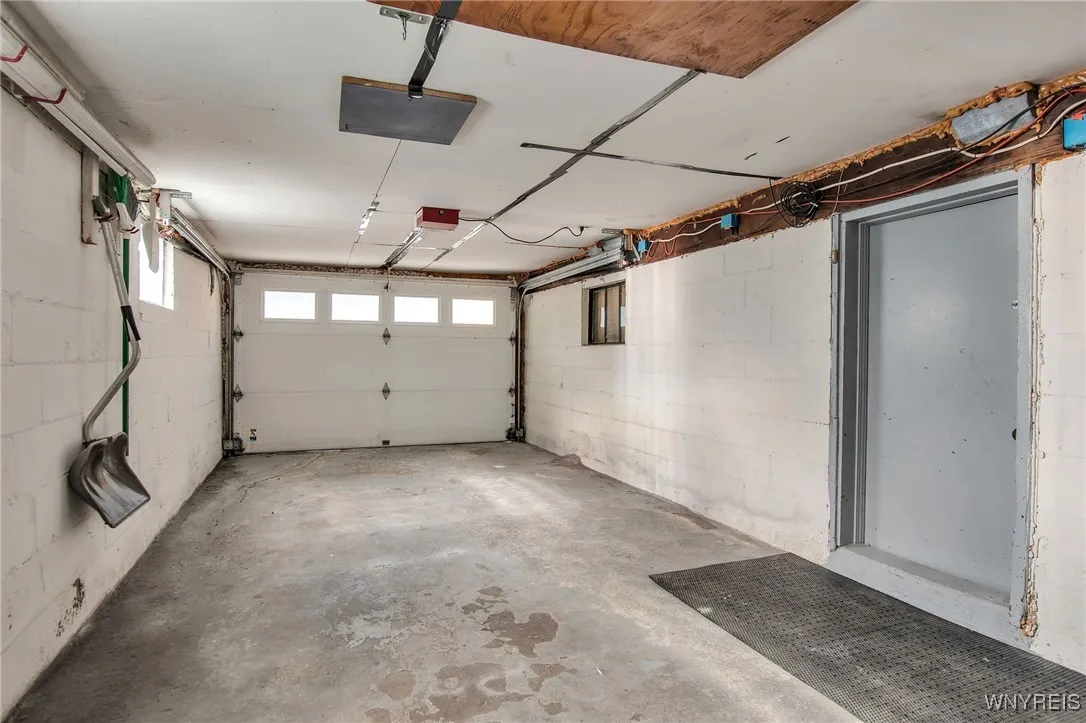 549 Campbell Boulevard, Amherst, New York 14068, Amherst, New York 14068, 3 Bedrooms Bedrooms, 6 Rooms Rooms,1 BathroomBathrooms,Residential,For Sale,549 Campbell Boulevard, Amherst, New York 14068,B1625877