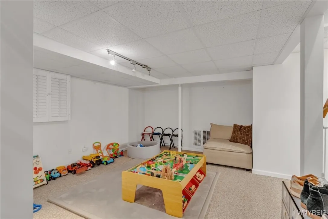 891 East River Road, Grand Island, New York 14072, Grand Island, New York 14072, 4 Bedrooms Bedrooms, 9 Rooms Rooms,2 BathroomsBathrooms,Residential,Closed,891 East River Road, Grand Island, New York 14072,0,B1627740