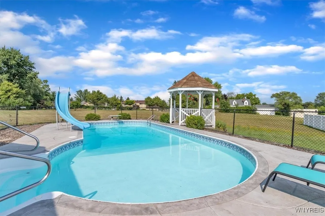 891 East River Road, Grand Island, New York 14072, Grand Island, New York 14072, 4 Bedrooms Bedrooms, 9 Rooms Rooms,2 BathroomsBathrooms,Residential,Closed,891 East River Road, Grand Island, New York 14072,0,B1627740