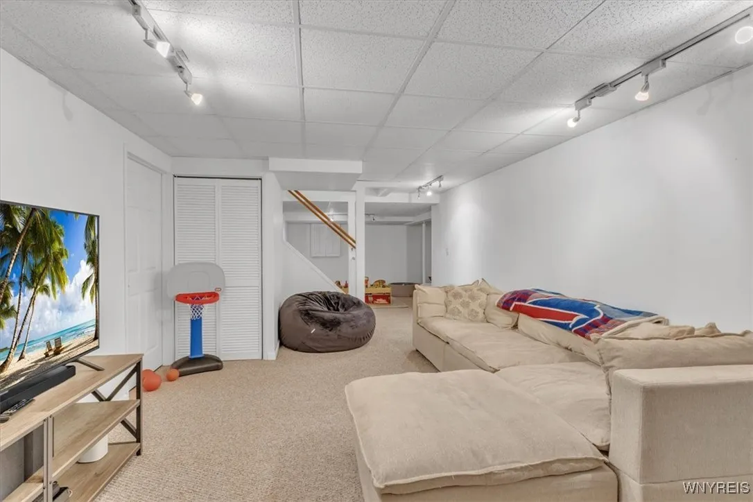 891 East River Road, Grand Island, New York 14072, Grand Island, New York 14072, 4 Bedrooms Bedrooms, 9 Rooms Rooms,2 BathroomsBathrooms,Residential,Closed,891 East River Road, Grand Island, New York 14072,0,B1627740