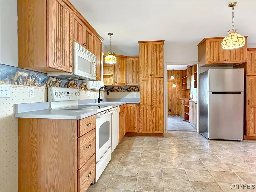 3849 16 Perry Avenue 3849, Castile, New York 14550, Castile, New York 14550, 2 Bedrooms Bedrooms, 6 Rooms Rooms,2 BathroomsBathrooms,Residential,For Sale,3849 16 Perry Avenue 3849, Castile, New York 14550,0,B1626948