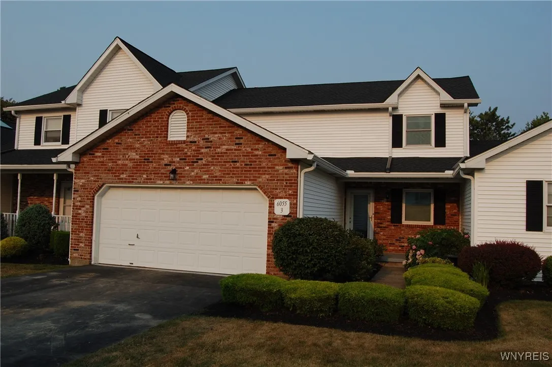 6055 Quaker Hollow Road 3, Orchard Park, New York, Orchard Park, New York 14127, 3 Bedrooms Bedrooms, 7 Rooms Rooms,2 BathroomsBathrooms,Residential,For Sale,6055 Quaker Hollow Road 3, Orchard Park, New York ,B1627739