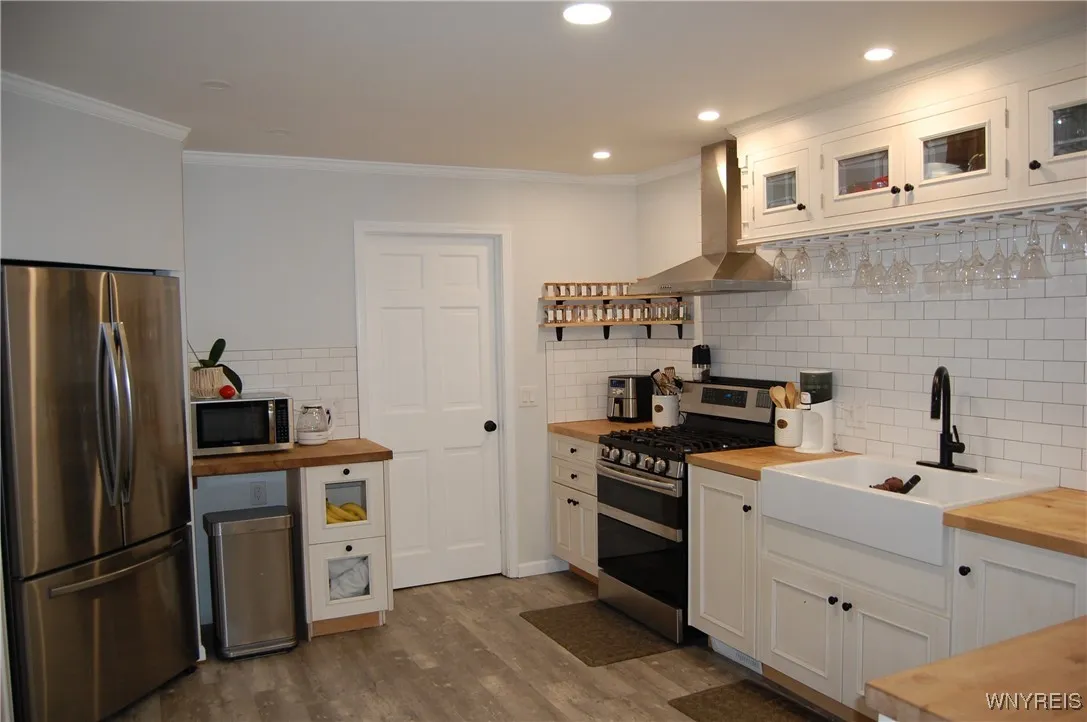6055 Quaker Hollow Road 3, Orchard Park, New York, Orchard Park, New York 14127, 3 Bedrooms Bedrooms, 7 Rooms Rooms,2 BathroomsBathrooms,Residential,For Sale,6055 Quaker Hollow Road 3, Orchard Park, New York ,B1627739