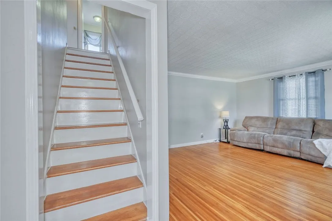 41 Farleigh Ave, Rochester, New York 14606, Rochester, New York 14606, 3 Bedrooms Bedrooms, 7 Rooms Rooms,1 BathroomBathrooms,Residential,Closed,41 Farleigh Ave, Rochester, New York 14606,0,R1627691