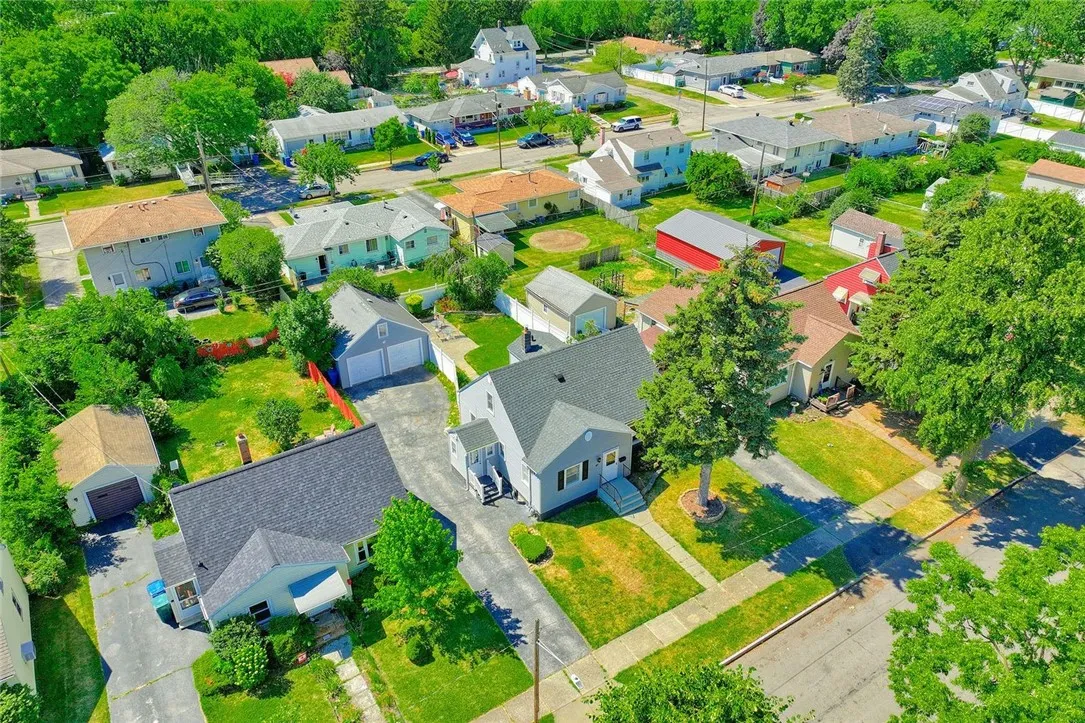 41 Farleigh Ave, Rochester, New York 14606, Rochester, New York 14606, 3 Bedrooms Bedrooms, 7 Rooms Rooms,1 BathroomBathrooms,Residential,Closed,41 Farleigh Ave, Rochester, New York 14606,0,R1627691