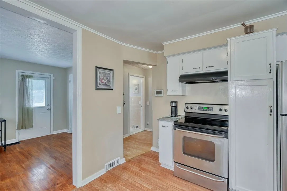 41 Farleigh Ave, Rochester, New York 14606, Rochester, New York 14606, 3 Bedrooms Bedrooms, 7 Rooms Rooms,1 BathroomBathrooms,Residential,Closed,41 Farleigh Ave, Rochester, New York 14606,0,R1627691