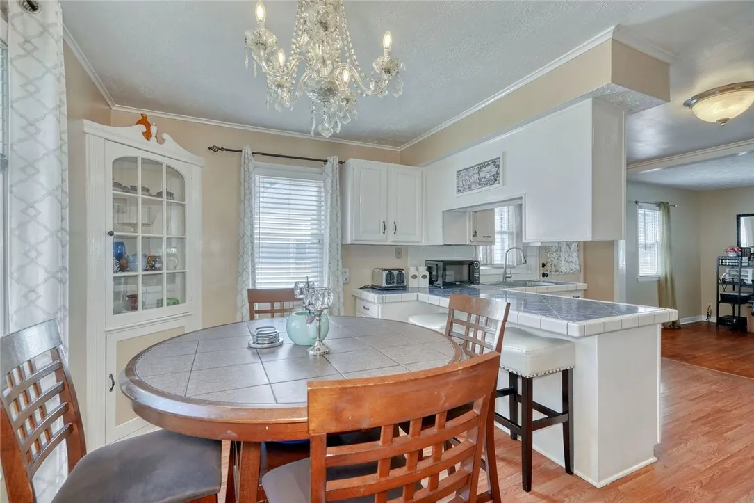 41 Farleigh Ave, Rochester, New York 14606, Rochester, New York 14606, 3 Bedrooms Bedrooms, 7 Rooms Rooms,1 BathroomBathrooms,Residential,Closed,41 Farleigh Ave, Rochester, New York 14606,0,R1627691