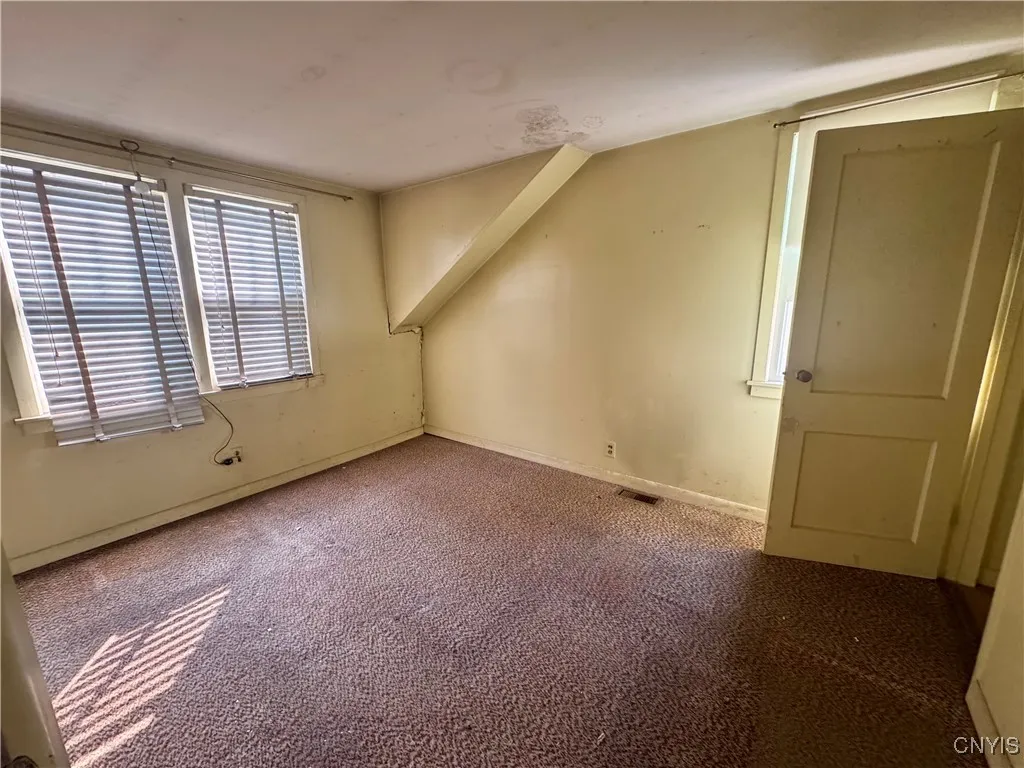 311 Main Street, Whitestown, New York 13492, Whitestown, New York 13492, 2 Bedrooms Bedrooms, 5 Rooms Rooms,1 BathroomBathrooms,Residential,Closed,311 Main Street, Whitestown, New York 13492,0,S1627808