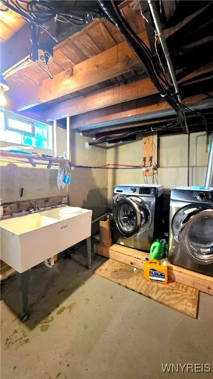 264 Skillen Street, Buffalo, New York 14207, Buffalo, New York 14207, 3 Bedrooms Bedrooms, 3 Rooms Rooms,1 BathroomBathrooms,Residential,For Sale,264 Skillen Street, Buffalo, New York 14207,B1627639