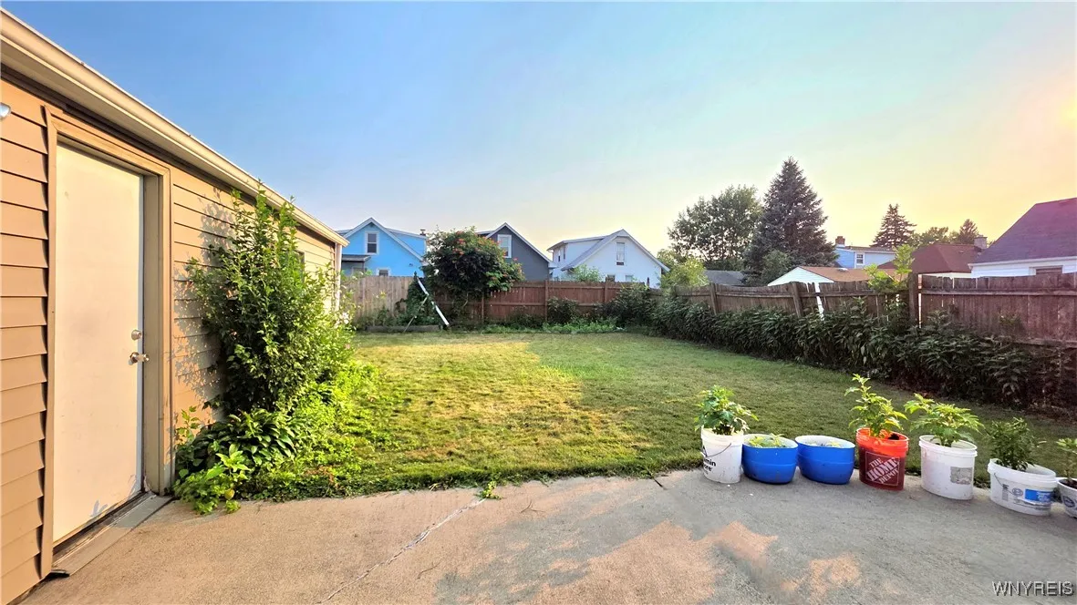 264 Skillen Street, Buffalo, New York 14207, Buffalo, New York 14207, 3 Bedrooms Bedrooms, 3 Rooms Rooms,1 BathroomBathrooms,Residential,For Sale,264 Skillen Street, Buffalo, New York 14207,B1627639