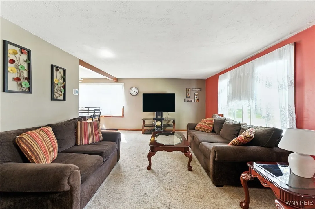 204 Foxcroft Drive, Hamburg, New York 14075, Hamburg, New York 14075, 3 Bedrooms Bedrooms, 10 Rooms Rooms,1 BathroomBathrooms,Residential,Closed,204 Foxcroft Drive, Hamburg, New York 14075,0,B1626162