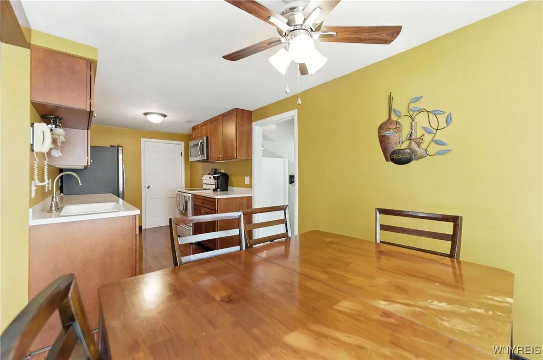 204 Foxcroft Drive, Hamburg, New York 14075, Hamburg, New York 14075, 3 Bedrooms Bedrooms, 10 Rooms Rooms,1 BathroomBathrooms,Residential,Closed,204 Foxcroft Drive, Hamburg, New York 14075,0,B1626162