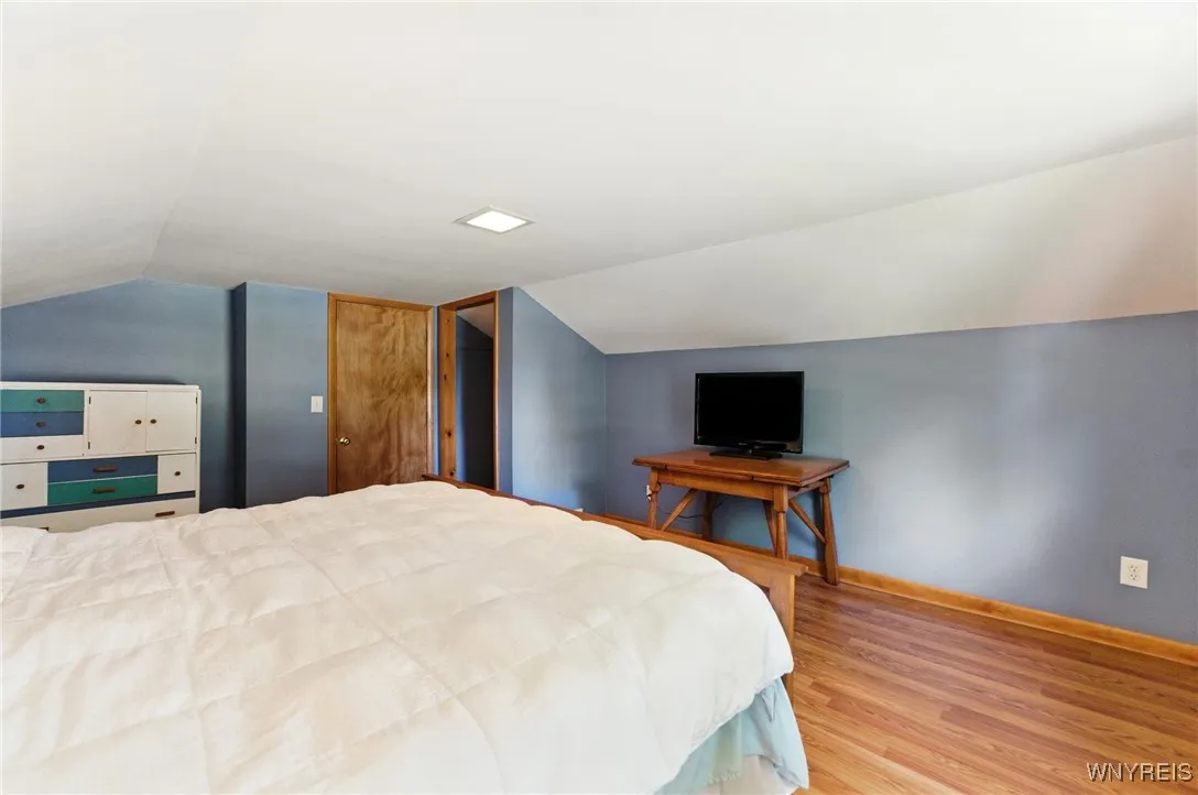 204 Foxcroft Drive, Hamburg, New York 14075, Hamburg, New York 14075, 3 Bedrooms Bedrooms, 10 Rooms Rooms,1 BathroomBathrooms,Residential,Closed,204 Foxcroft Drive, Hamburg, New York 14075,0,B1626162