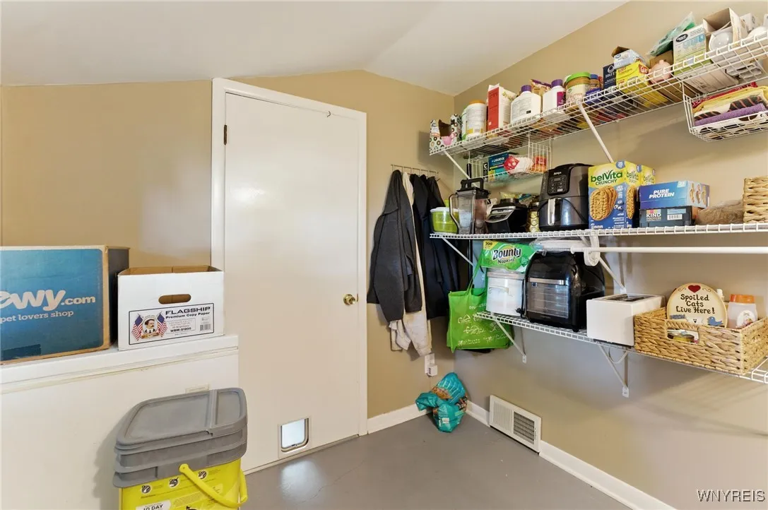 204 Foxcroft Drive, Hamburg, New York 14075, Hamburg, New York 14075, 3 Bedrooms Bedrooms, 10 Rooms Rooms,1 BathroomBathrooms,Residential,Closed,204 Foxcroft Drive, Hamburg, New York 14075,0,B1626162